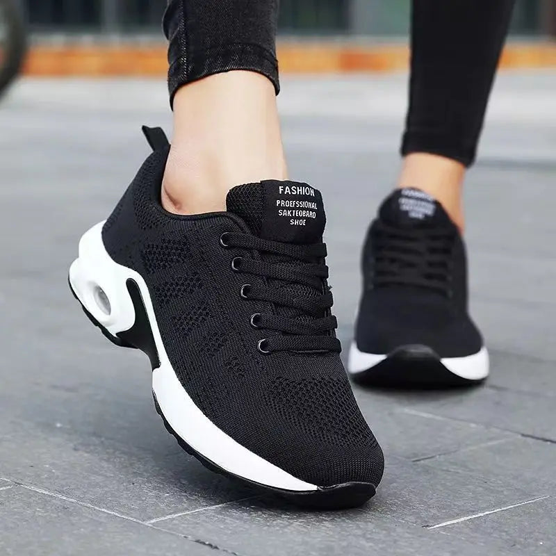 Lightweight Walking Style Shoes Women's Lace up Sneakers
