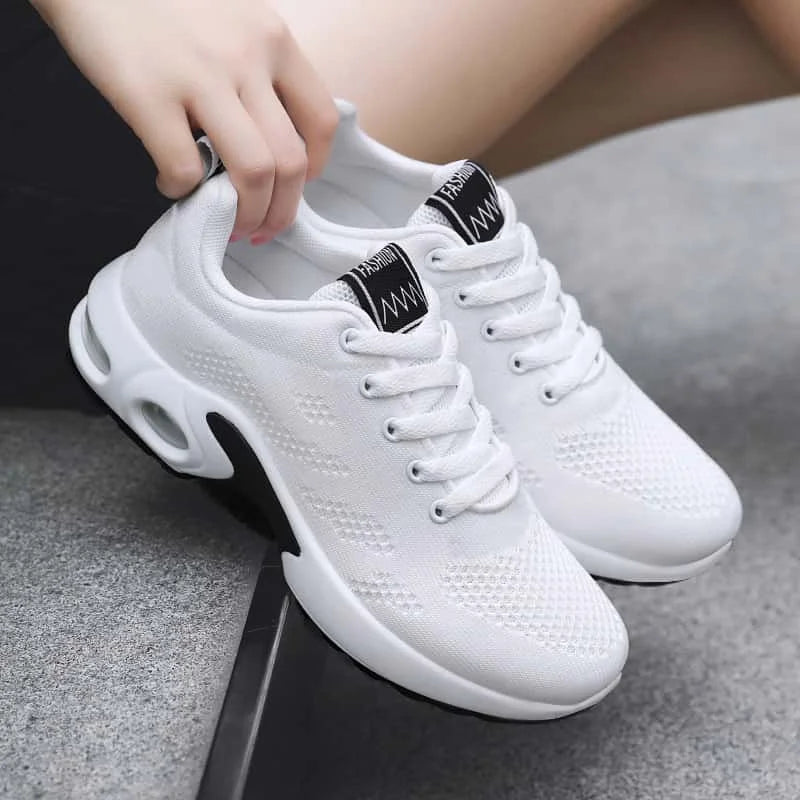 Women's Lightweight Casual Sport Running Shoes Warm Comfortable Lace-Up Closure Sneakers for Spring Soft Anti-Slippery EVA