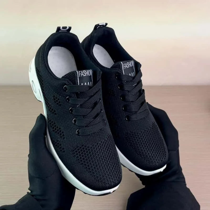 Women's Lightweight Casual Sport Running Shoes Warm Comfortable Lace-Up Closure Sneakers for Spring Soft Anti-Slippery EVA