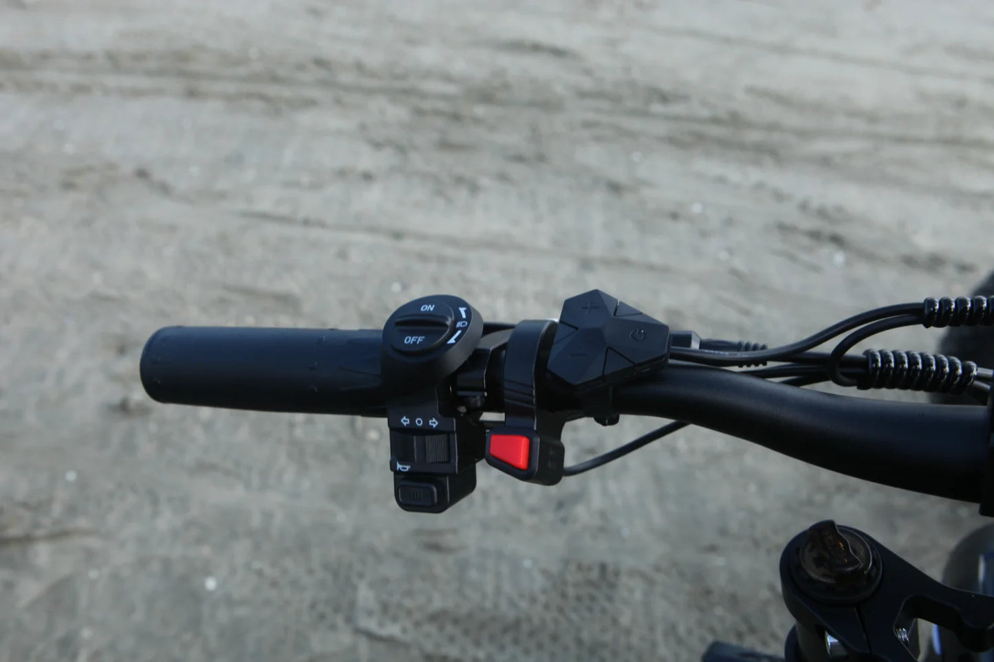 Electric Bicycle 26*4.0 Fat Tire 2000W 52V 22.4AH Battery Road Electric Bike Adults Waterproof Snow Beach EBike