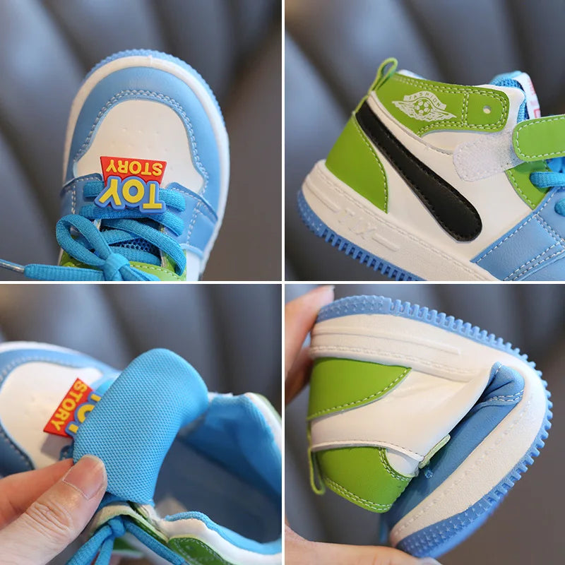 Children's sports shoes