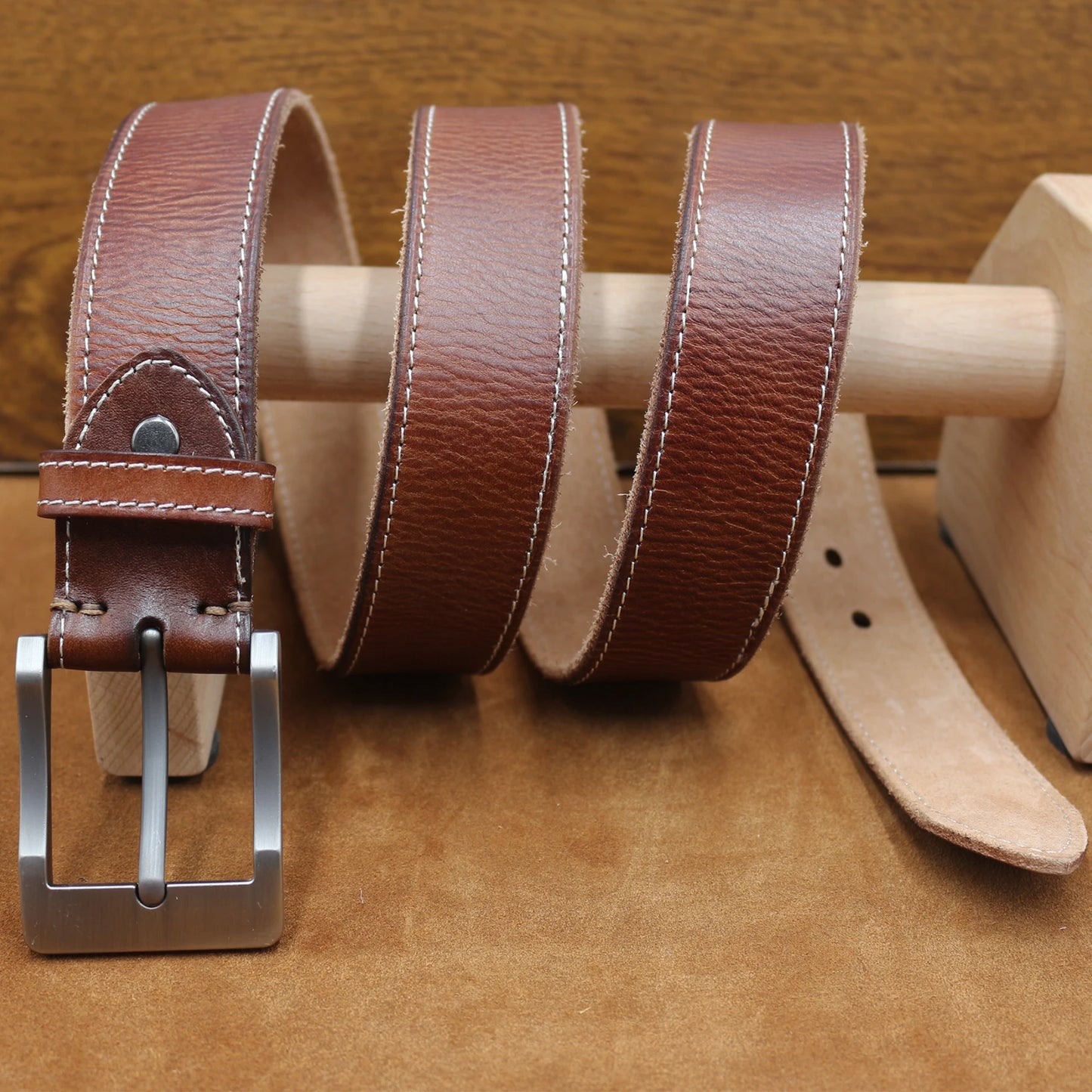 Natural cowhide belt for men's hard metal buckle soft original cowhide mens leather belt unique texture real leather jeans belt