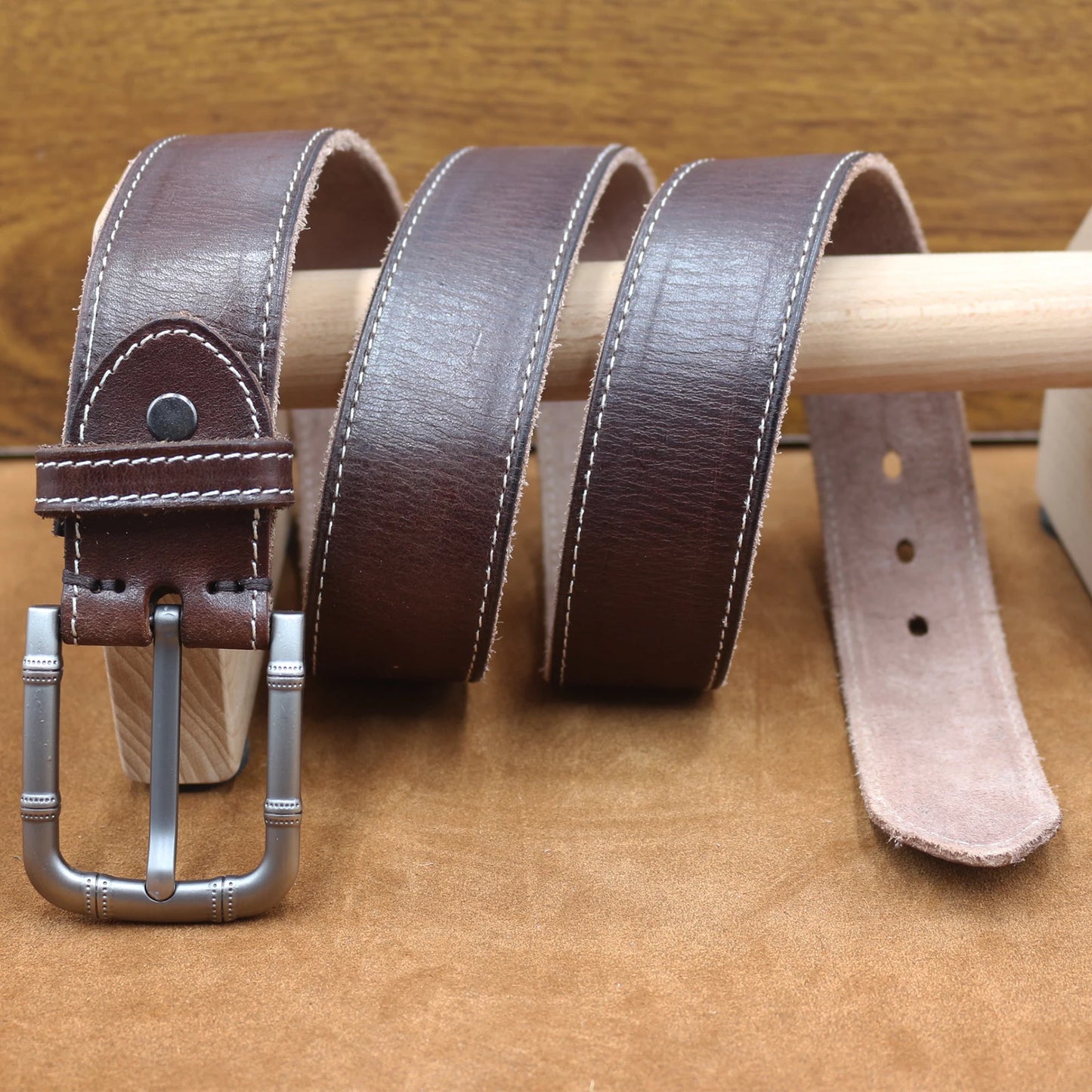 Natural cowhide belt for men's hard metal buckle soft original cowhide mens leather belt unique texture real leather jeans belt