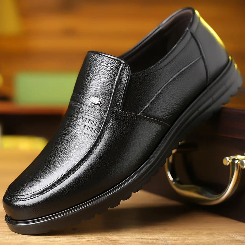 100% cowhide Men's Leather shoes New large size Fashion riding boots Men's shoes Casual sports shoes Low heels Motorcycle boots