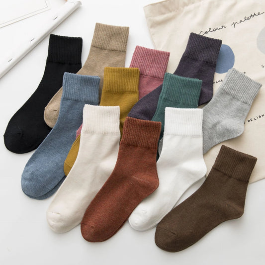 Rakou Mid-Tube Women's Cotton Socks for Autumn Winter Comfortable Trendy Japanese Sweat-Absorbent Deodorant Socks Solid Color