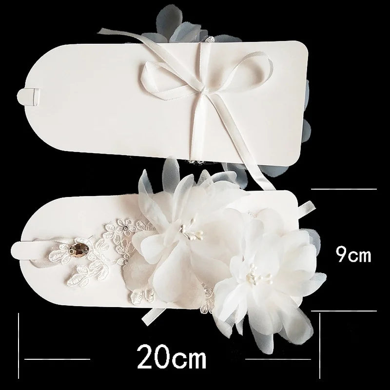 2019 Hot Sale High Quality White Short Paragraph Elegant Rhinestone Bridal Wedding Gloves Wedding accessories