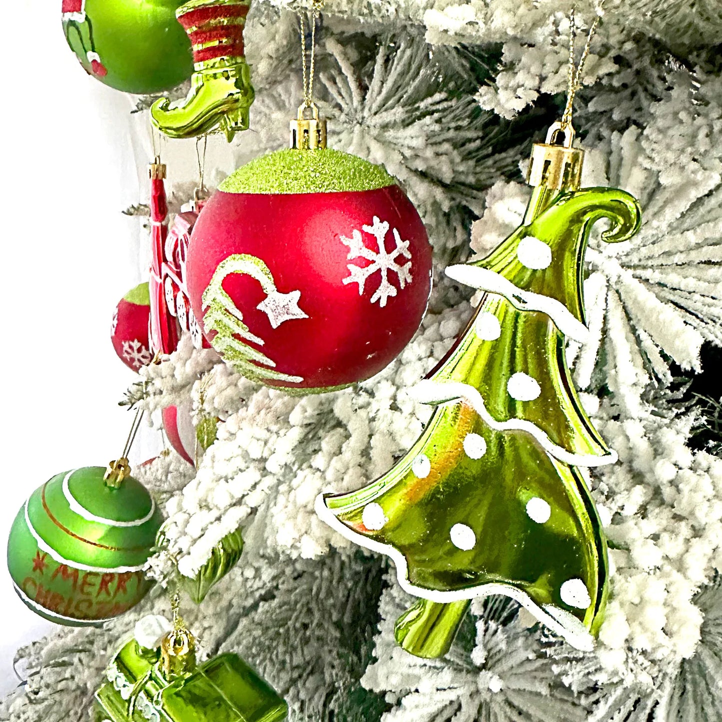 34/12/9pcs Grinch Christmas Ball Decorations