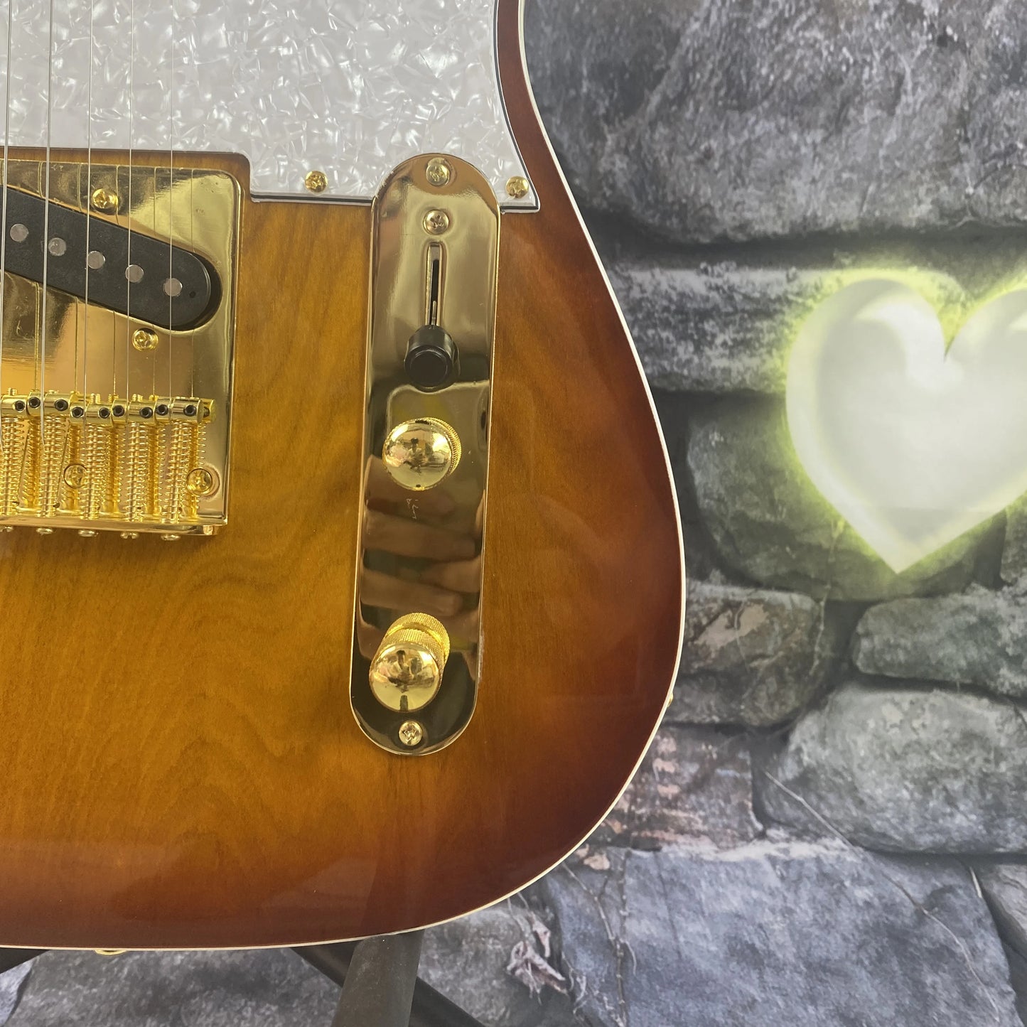 IN STOCK 6-string electric guitar, maple fingerboard, HS pickups, basswood body 22 frets