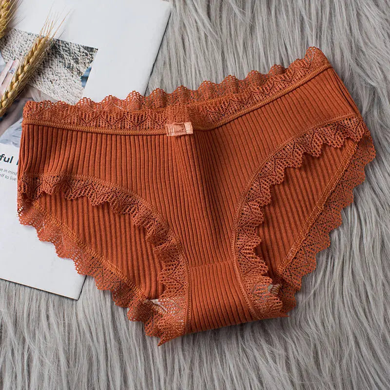 4 Pcs Lace Wavy Trim Bikini Panties, Comfy & Breathable Elastic Intimates Panties, Women's Lingerie & Underwear