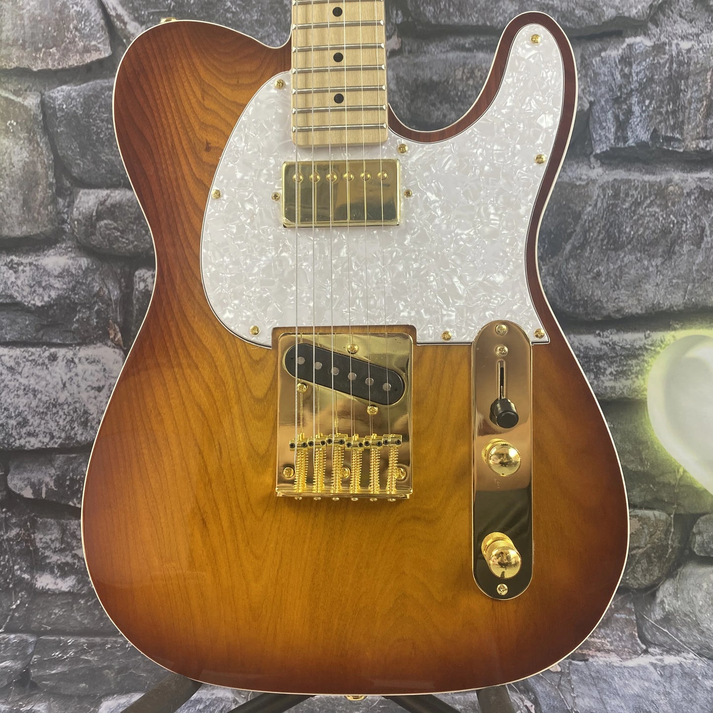 IN STOCK 6-string electric guitar, maple fingerboard, HS pickups, basswood body 22 frets