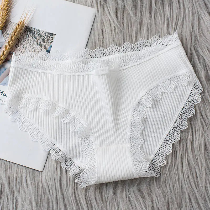 4 Pcs Lace Wavy Trim Bikini Panties, Comfy & Breathable Elastic Intimates Panties, Women's Lingerie & Underwear