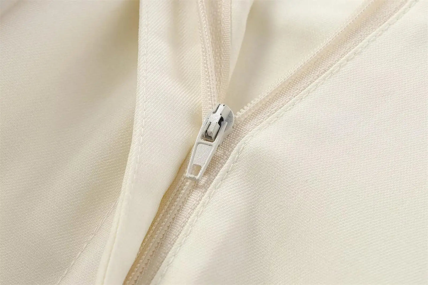 TFMLN Fashion Women's Trouser Suits Sleeveless V-Neck Top With Belt Straight Pants Sets.