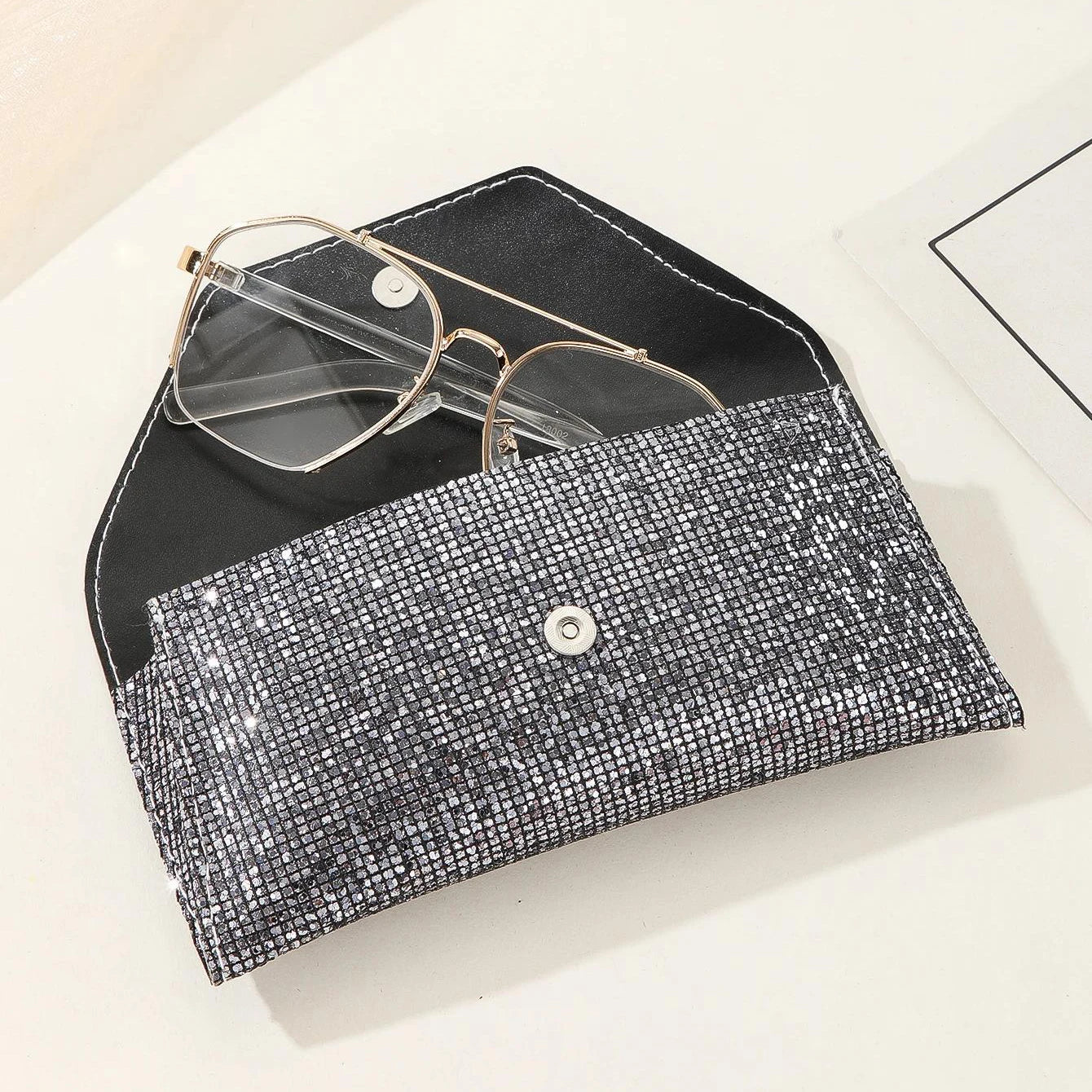 1pc Retro Soft Sequined Leather Sunglasses Case Portable Neutral