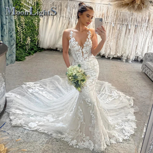 Moonlight Luxurious Mermaid Wedding Dresses V-Neck Button Sleeveless Lace Appliques Bridal Gown Vestido De Noiva Customized
