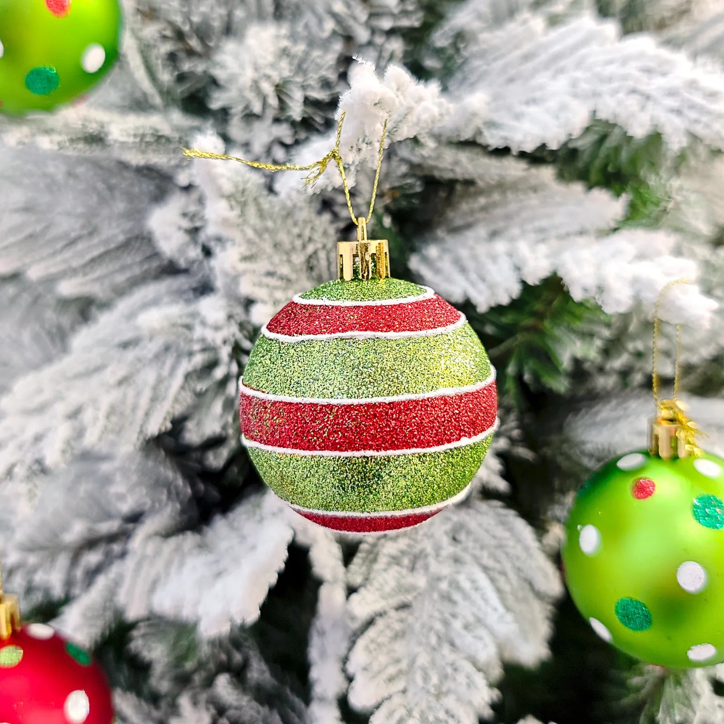 34/12/9pcs Grinch Christmas Ball Decorations