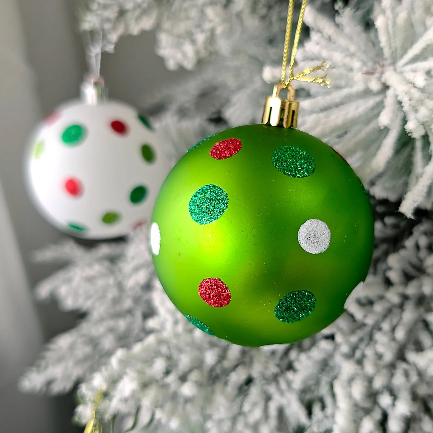 34/12/9pcs Grinch Christmas Ball Decorations