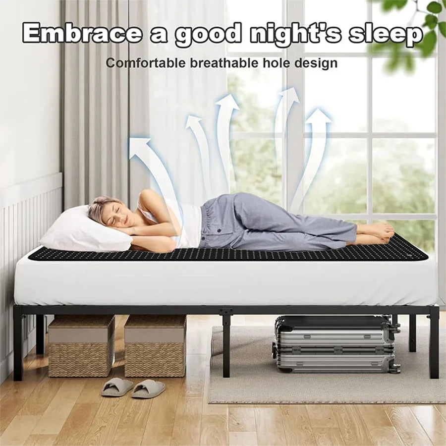 Bed grounding pad, grounding bed sheet, mattress and other multi-purpose pads, mattress with grounding wire